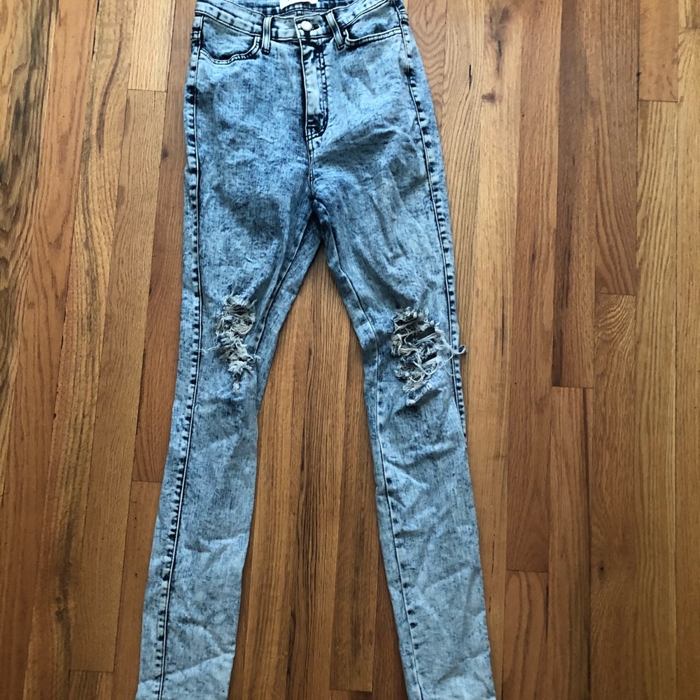 Acid wash high waisted jeans
